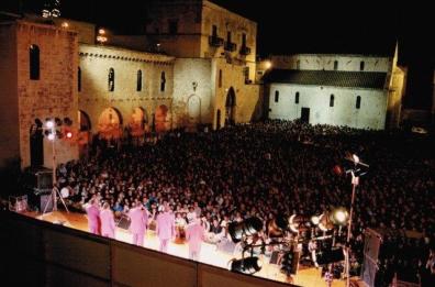 Tornano Notti di Stelle
concerti a luglio
davanti a San Nicola