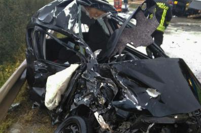 Andria, muore nello schianto
stava andando alla partita