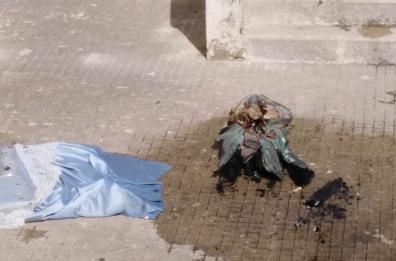 Cero acceso manda a fuoco
statua Madonna in Salento
