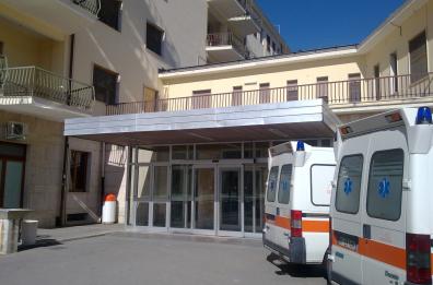 Trani, madre 41enne aveva il Covid ma non fu curata e morì. Due medici condannati a un anno