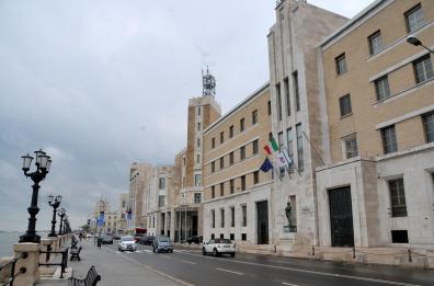 Edilizia scolastica  in Puglia 
 c’è l’ok alle linee guida