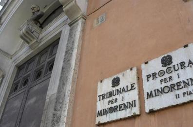 Coppia sequestra bambino
con la complicità della madre