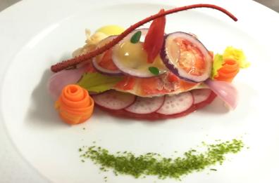 Aragosta del Mediterraneo con le sue salse