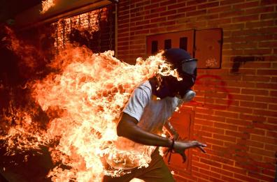 Pulitzer Ryan M.Kelly inaugura mostra World press photo