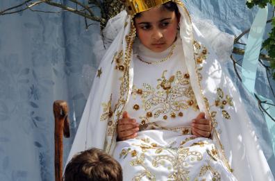 Tra carri e festa a Sant'Agata di Puglia: è la cavalcata degli angeli