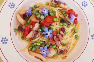 Linguine con seppia gallipolina e pisello riccio di Sannicola