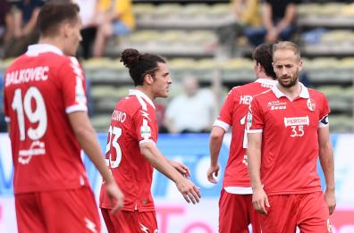 Bari, strada sbarrata: il Parma vince
 Il Foggia batte la Salernitana