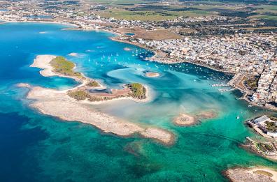 Porto Cesareo, lascia il carcere con permesso e se ne va in spiaggia a bere champagne con gli amici 