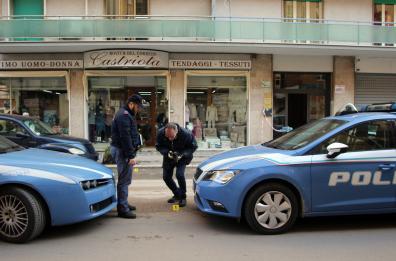 Foggia, agguato al cardiologo. Il sicario rinunciò: c'era il figlio