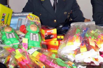 Giocattoli contraffatti, pericolo per i bambini