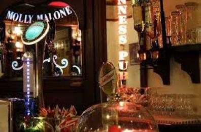 Tenta di appiccare il fuoco a pub a Lecce: arrestato