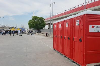 Palagiustizia Bari: tornano 
bagni chimici nella tendopoli