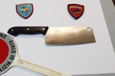 Foggia, rissa con mannaia
rumeno ferisce agente: in cella
