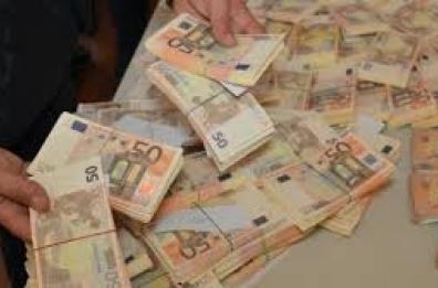 Scoperta una «zecca» clandestina tra gli uliveti di Maruggio: tre arresti