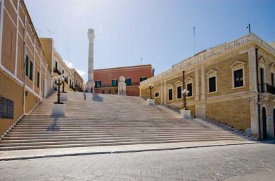 Qui Brindisi, metafora del Sud