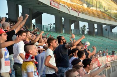 Gli ultras: «Giancaspro vattene»
E 6 tifosi su 10:  ripartire dalla D
