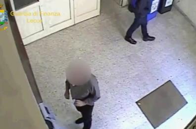Lecce, condannati per assenteismo due dipendenti del Comune