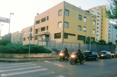 Sentinelle a protezione dello spaccio, quattro arresti a Taranto Sentinelle a protezione dello spaccio, quattro arresti a Taranto