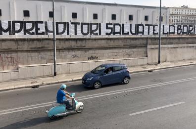 Bari, a vuoto una possibile offerta: serie D dietro l'angolo.
Ma spunta un piano B
per ripartire dalla C Bari, a vuoto una possibile offerta: serie D dietro l'angolo.
Ma spunta un piano B
per ripartire dalla C