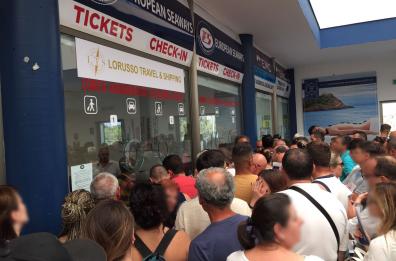 Guasto a traghetto in Grecia, passeggeri bloccati a Brindisi. «Senza autorizzazioni»