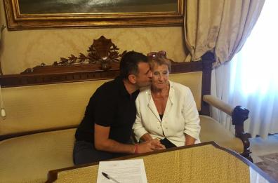 Cani abbandonati, a 80 anni 
la Dalfino lascia il canile di Bari