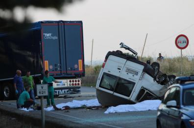 Strage braccianti nel Foggiano: indagati tre imprenditori agricoli