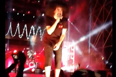 Bisceglie, Caparezza e la sua musica fanno saltare l'Arena del Mare