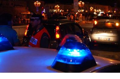 Taranto, blitz antimafia: 30 ordinanze per droga, estorsioni, rapine e soldi falsi. Gli ordini al clan dal carcere