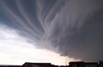 Ferragosto incerto al Sud:  allerta su centro nord Puglia