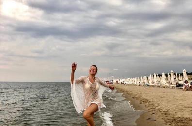 Castellaneta, rifugio per i vip: arriva anche Natasha Stefanenko