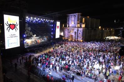 Esorcizzato il maltempo, il Salento balla la sua «Notte della Taranta»