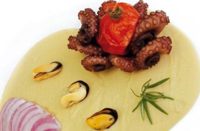 Vellutata di ceci con polpo