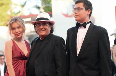 Venezia, Al Bano sul red carpet con i figli Jasmine e Albano Jr.