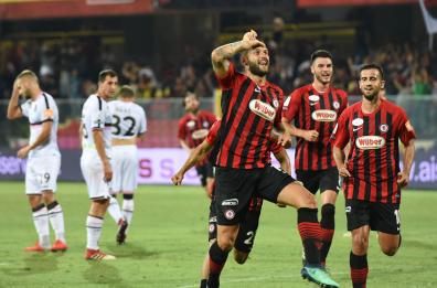 Palermo-Foggia 0-0: niente gol nel deserto del Barbera