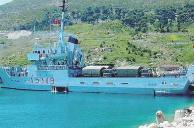 Contrabbando, 7 quintali bionde su nave Marina: pm di Brindisi stringe il cerchio