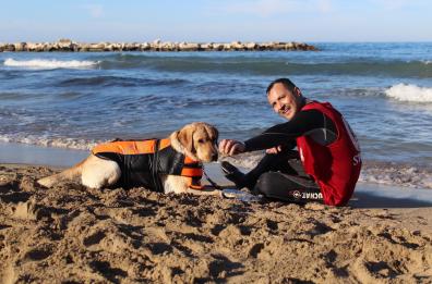 Pane e Pomodoro, i "cani bagnini" per i salvataggi in mare