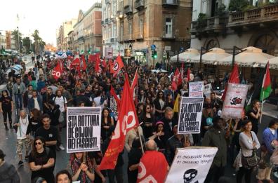 Corteo antifascista a Bari, continua la mobilitazione: sfilano in 500 
