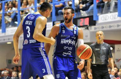 Basket Brindisi, gli scatti della prima vittoria stagionale