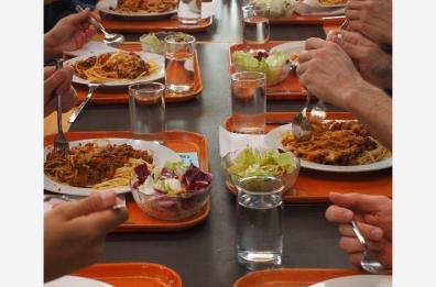 Caso Lodi, Salento risponde con la "mensa a colori", un pranzo con i migranti