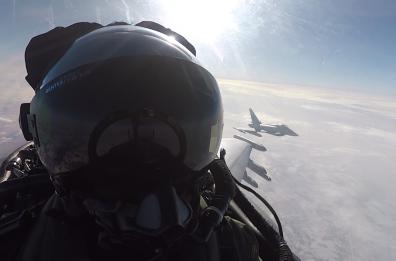 Eurofighter Gioia, decollo su allarme
intercettato aereo senza contatti radio