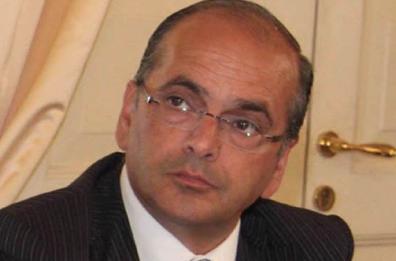 Taranto, l'apello di Lonoce: «Melucci torni in sella»