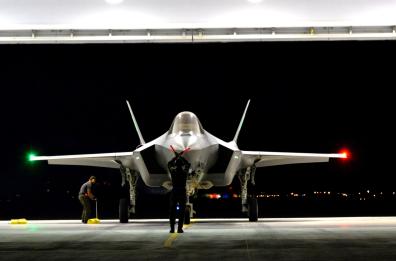 Amendola, tra "F-35" e "Predator"
il futuro ti prende per mano