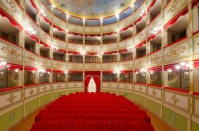 Lavori in corso, chiude il Teatro Paisiello