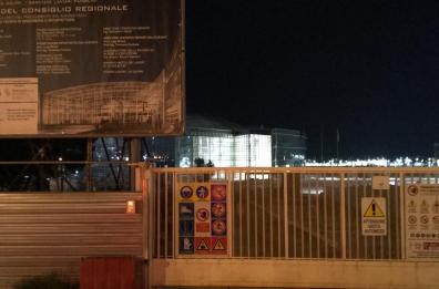 Plafoniere in azione: la nuova sede della Regione Puglia si accende