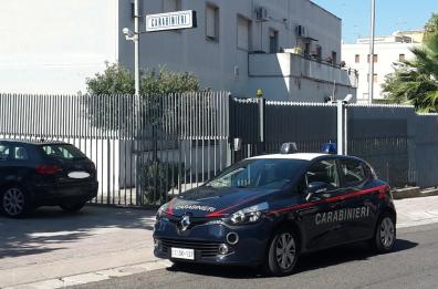 Rubano 15kg di cannabis a uso tessile da spacciare: arrestati 4 extracomunitari nel Materano