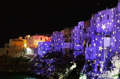 Polignano, la nota stonata dell'incanto: da domani senza i 5 euro il centro è fortezza inaccessibile
