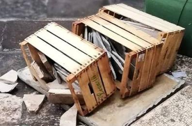 Trani, eternit abbandonato in cassetta tra i rifiuti