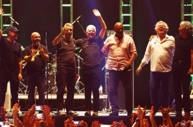 Dire Straits Legacy: dopo il tour mondiale la concept band arriva a Bari