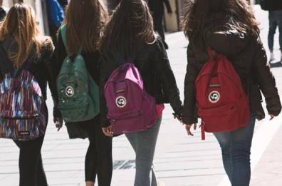 Droga, alcol e sesso a rischio: le "cattive" ragazze leccesi