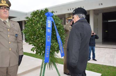 La festa dell'Unuci di Bari
al Sacrario dei Caduti
 